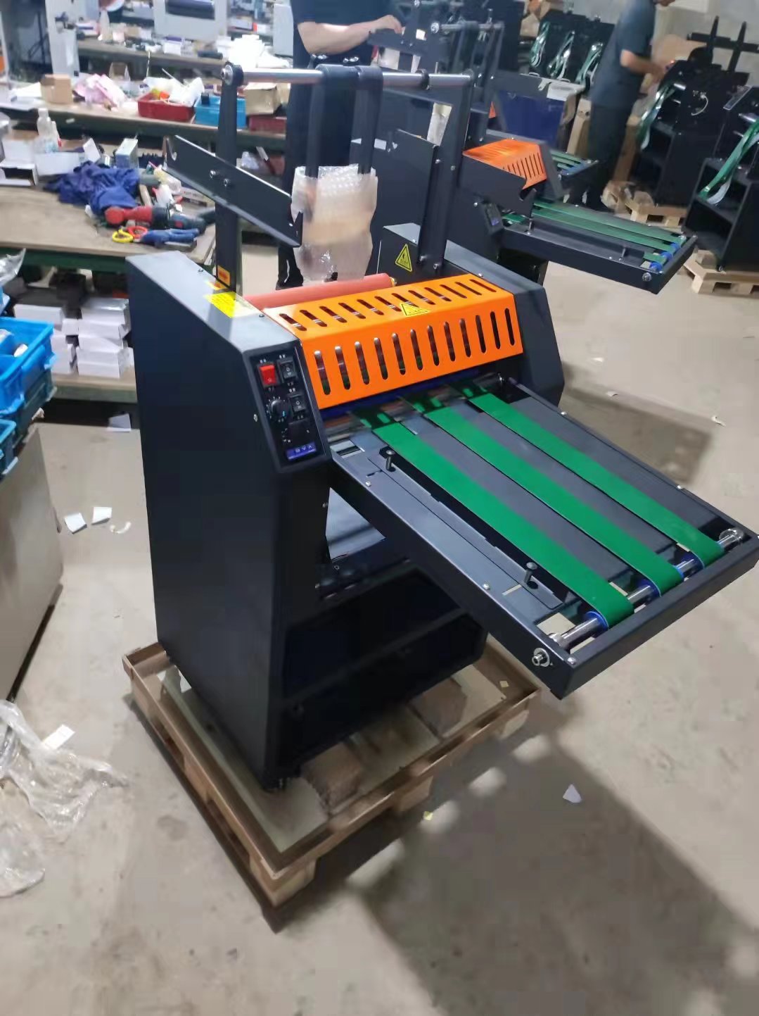 2 A3 A4 Hot and Cold Laminatin - огляд і ціна Laminator Cold Roll
